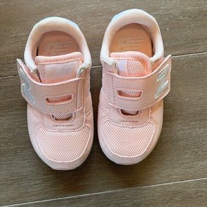 New Balance Tennis Shoes